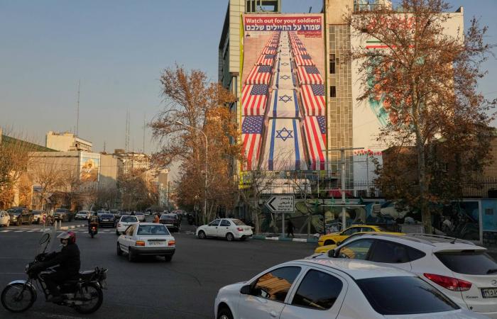 إحاطات
      استخباراتية
      لترمب:
      إيران
      في
      أضعف
      حالاتها