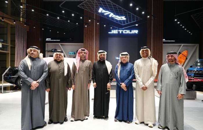 الواحة للسيارات "جيتور قطر" تفتتح صالة عرض رائدة على طريق الخورالساحلي