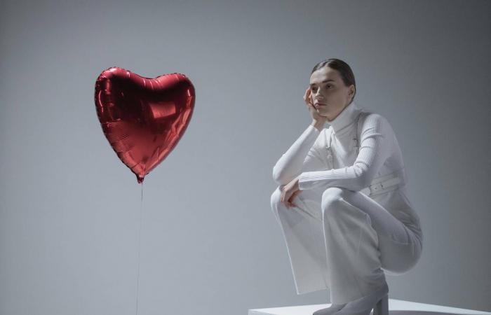 كاني
      ويست:
      إصابة
      دماغية
      وراء
      تصريحاتي
      المعادية
      للسامية