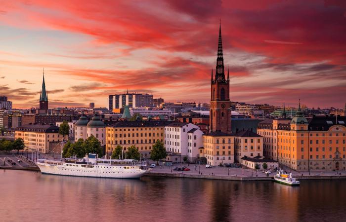 خمس
      وجهات
      لا
      بد
      من
      زيارتها
      هذا
      العام