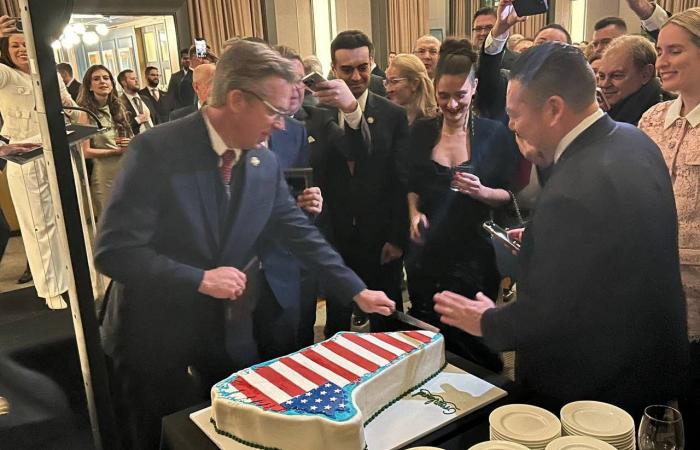 «تنسيق
      الضرورة»
      يمنع
      هروب
      قيادات
      «داعش»
      من
      السجون