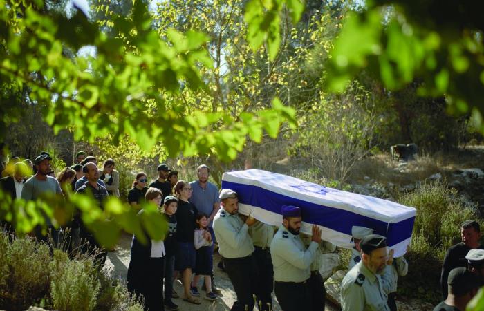 الرئيس
      الإيراني
      يوجه
      بنشر
      أسماء
      ضحايا
      الاحتجاجات
      ردا
      على
      «التزييف»