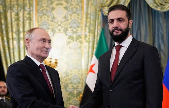 أحمد الشرع يصل إلى روسيا.. والكرملين يكشف جانبًا من القضايا التي سيناقشها مع بوتين