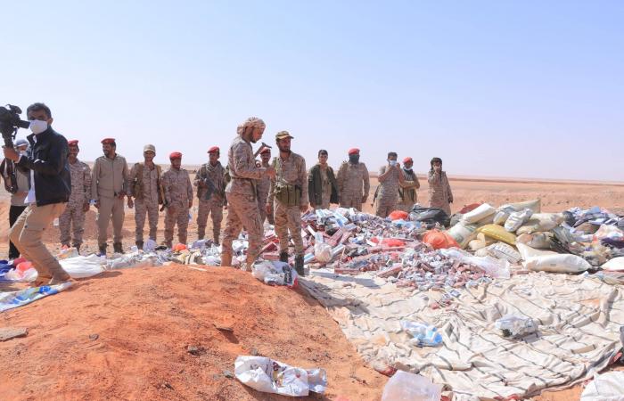 حولوا
      جزءاً
      منه
      إلى
      سوق
      خضار...
      الحوثيون
      يستبيحون
      حرم
      جامعة
      ذمار