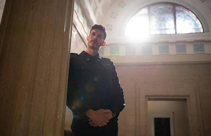 فرنسية
      خرِّيجة
      علوم
      سياسية
      تتزوَّج
      شخصية
      كرتونية
      يابانية