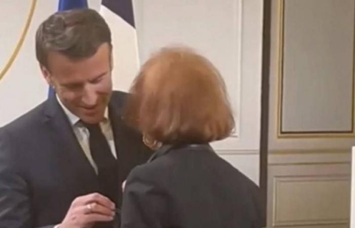 رحيل
      الشاعرة
      فينوس
      خوري
      غاتا
      صاحبة
      كل
      سنة
      كتاب