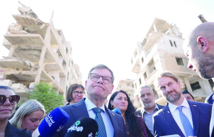 مسؤولون
      ألمان
      يأملون
      بزيارة
      الشرع
      قريباً
      لمناقشة
      «قسد»
      وعودة
      اللاجئين