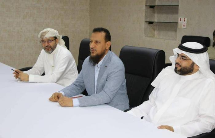 منحة
      الوقود
      السعودية
      تعيد
      إنعاش
      الكهرباء
      في
      7
      محافظات
      يمنية