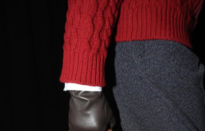 المصمّمون يكسرون القوالب التقليدية في أسبوع الموضة الرجالي في باريس