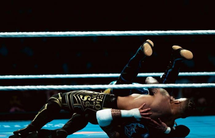 موسم
      الرياض:
      ظهور
      عالمي
      أول
      للمصارع
      السعودي
      «فهد
      طويق»