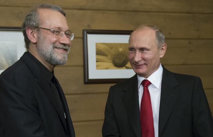 لقاء "غير معلن عنه مسبقًا" بين علي لاريجاني وبوتين وسط تصاعد التوترات مع أمريكا