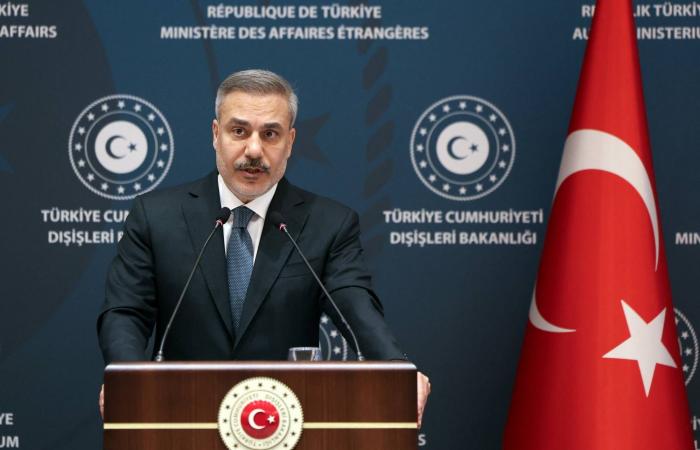 تركيا
      وإيران
      تؤكدان
      تمسكهما
      بوحدة
      أراضي
      سوريا