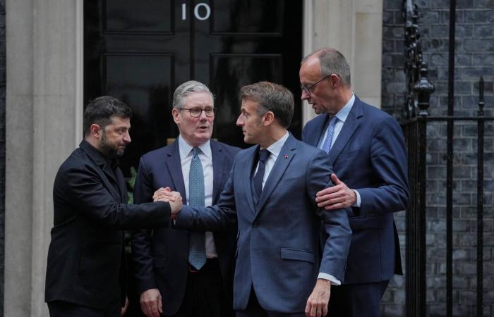 جدل
      بسبب
      شبه
      بين
      تمثال
      مرمم
      حديثاً
      في
      كنيسة
      بروما
      وميلوني