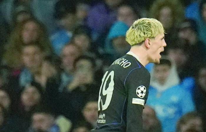 ما
      أسباب
      هيمنة
      الأندية
      الإنجليزية
      على
      دوري
      أبطال
      أوروبا
      هذا
      الموسم؟