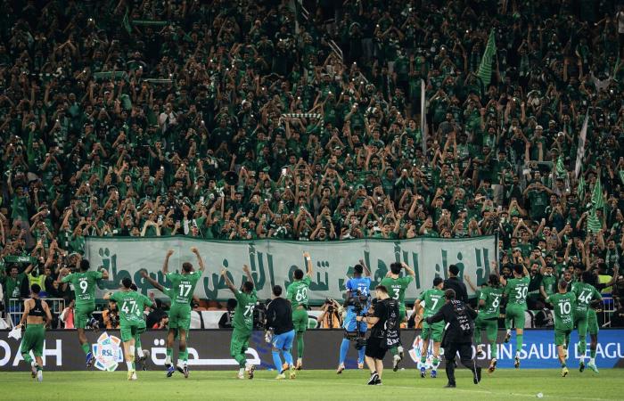 مصادر
      إسبانية:
      بنزيمة
      لن
      يشارك
      مع
      الاتحاد
      أمام
      النجمة