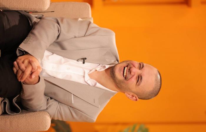 «الطاولة
      الثالثة»...
      ذوو
      الاحتياجات
      الخاصة
      في
      موقع
      صنَّاع
      الحوار