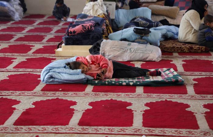 بيروت
      تستعد
      لتوقيع
      اتفاقية
      مع
      دمشق
      للإفراج
      عن
      300
      سجين