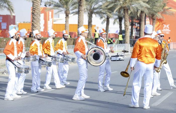 «ماراثون
      الرياض
      العالمي»:
      الإثيوبي
      غيتاتشيو
      يحلق
      بالذهب