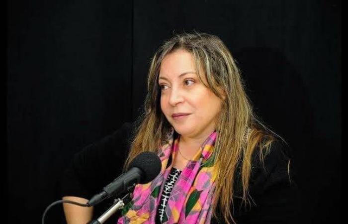 رويال
      تقود
      وساطة
      للإفراج
      عن
      صحافي
      فرنسي
      معتقل
      في
      الجزائر