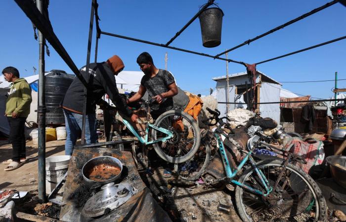 تركيا
      تمنع
      قافلة
      مساعدات
      متّجهة
      إلى
      كوباني
      من
      الوصول
      إلى
      الحدود