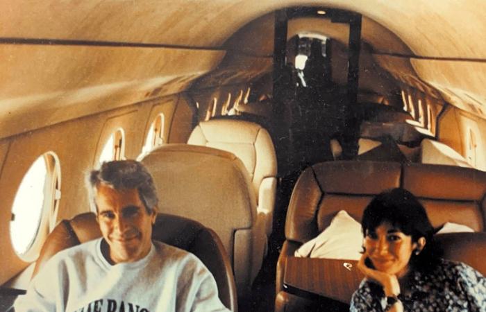 المبعوث
      الأميركي
      ويتكوف
      يؤكد
      إجراء
      مباحثات
      «بنّاءة»
      مع
      روسيا
      بشأن
      أوكرانيا