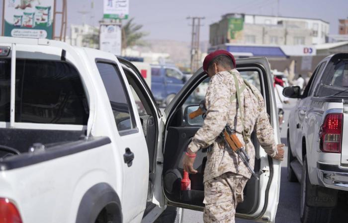 بإسناد
      سعودي...
      عدن
      تستعيد
      مدنيتها
      بعد
      عقود
      من
      الصراع