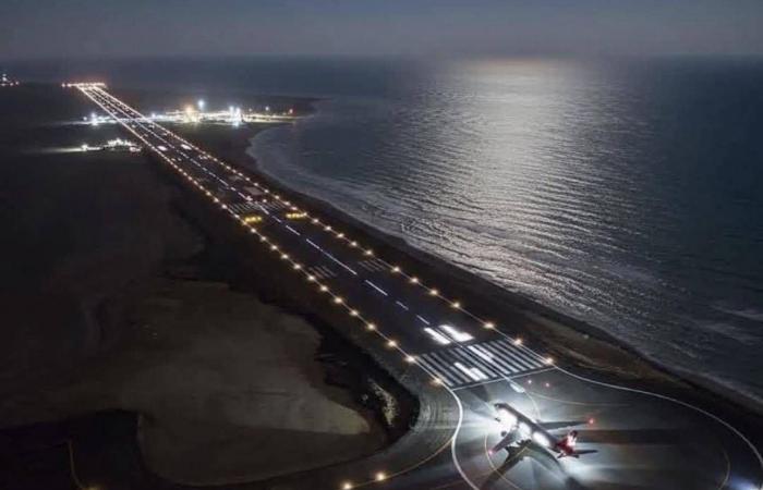 هبوط
      أول
      طائرة
      ركاب
      في
      مطار
      الخرطوم
      بعد
      توقف
      لثلاث
      سنوات
      بسبب
      الحرب