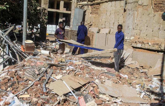 الأحزاب
      الجزائرية
      الكبرى
      تتخطى
      خلافاتها
      وتدعو
      إلى
      «تحصين
      الداخل»