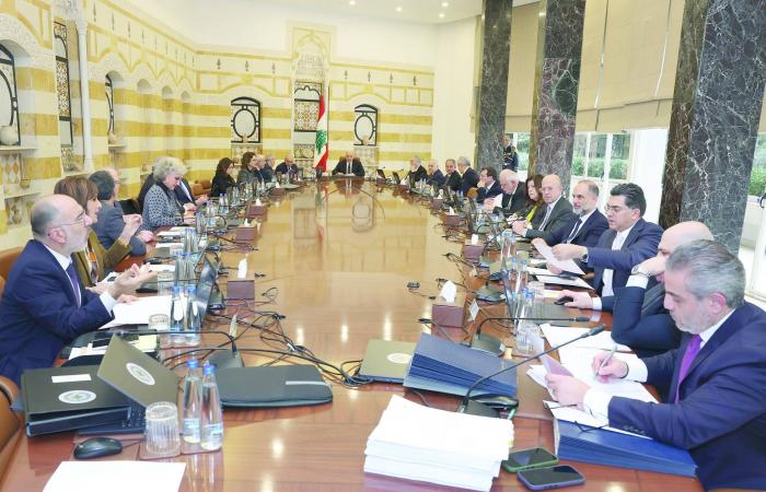 انطلاق
      كرنفال
      فينيسيا
      باحتفالات
      مستلهمة
      من
      الأولمبياد