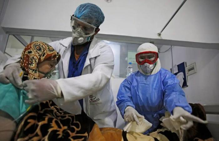 لجنة
      يمنية
      تختتم
      توثيق
      ومعاينة
      مراكز
      اعتقال
      وانتهاكات
      في
      سقطرى