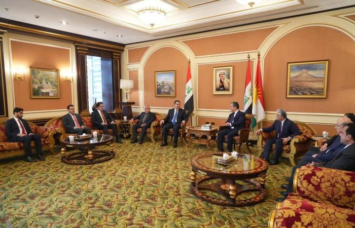 وفد
      «الإطار
      التنسيقي»
      في
      أربيل
      لحسم
      ملفي
      رئاسة
      الجمهورية
      والحكومة
      العراقية
      الجديدة