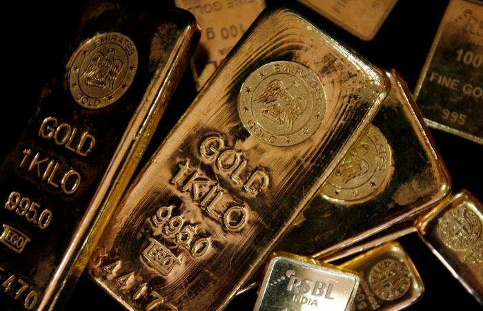 ترمب
      يُطلق
      مشروعاً
      لتخزين
      المعادن
      بقيمة
      12
      مليار
      دولار
      لمواجهة
      الصين