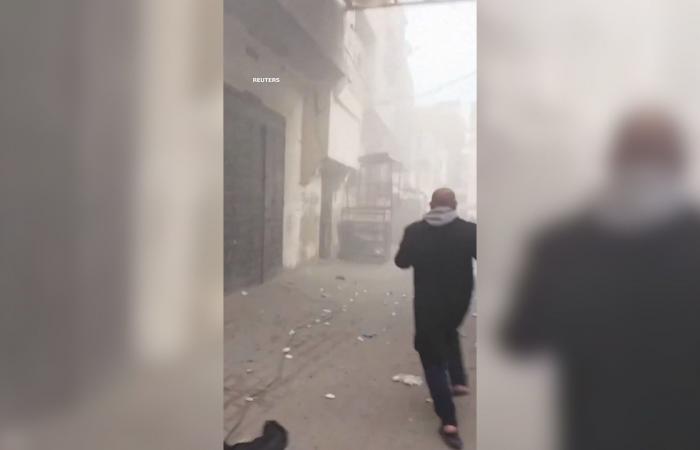 شاهد.. غارات إسرائيلية مميتة تتواصل على غزة رغم وقف إطلاق النار