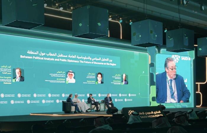 صراع
      الصدارة
      يشتعل
      بين
      فنانين
      مصريين
      عشية
      موسم
      رمضان