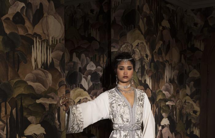 جذب نساء الغرب والشرق..ماذا يخفي القفطان المغربي من أسرار؟