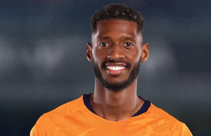 شتاء
      الدوري
      السعودي:
      «أموال
      الهلال»
      تشعل
      السوق...
      وغضب
      رونالدو
      يربك
      النصر