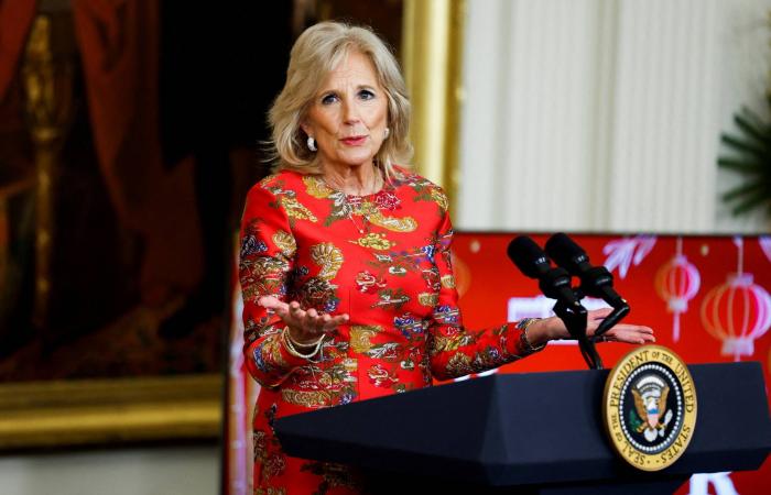 في
      قضية
      وفاة
      زوجته...
      توجيه
      تهمة
      القتل
      إلى
      طليق
      جيل
      بايدن