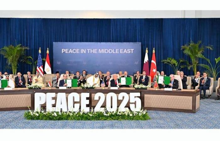 السعودية
      تشدد
      على
      إدانة
      الانتهاكات
      الإسرائيلية
      في
      غزة