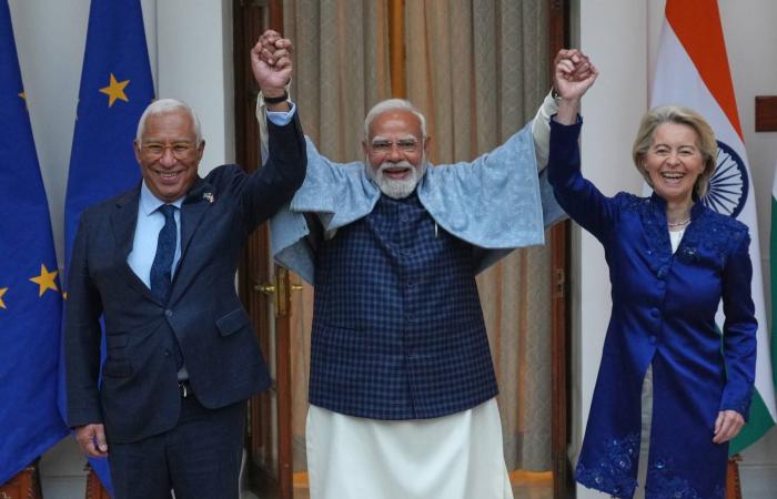 «سبيس
      إكس»
      و«إكس
      إيه
      آي»...
      ولادة
      عملاق
      بقيمة
      1.25
      تريليون
      دولار