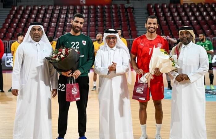 الشعبــــي يكرم نجوم «الآسيوية»