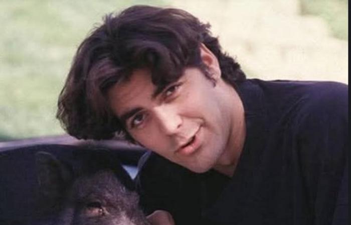 ضيف
      غير
      متوقَّع
      في
      واشنطن
      بعد
      غياب
      25
      عاماً