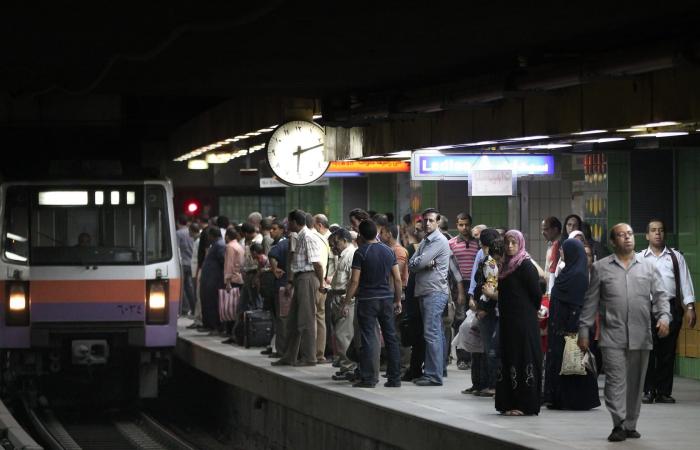 مصر.. الحكومة تعلن اشتراكات جديدة للمترو تشمل خصومات