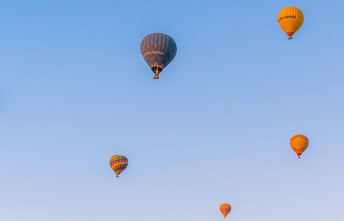 مناطيد طائرة في سماء مصر..هذا ما تكشفه عن "خبايا" الأقصر