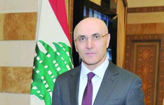 وزير
      الداخلية
      اللبناني
      يدفع
      لتسوية
      تنقذ
      قانون
      الانتخابات
      من
      المراوحة