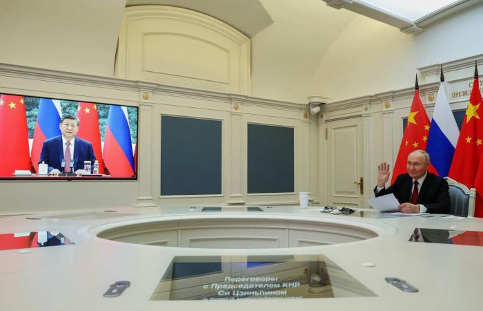 بوتين
      يؤكد
      للرئيس
      الصيني
      أن
      تحالف
      موسكو
      وبكين
      «عامل
      استقرار»
      في
      عالم
      مضطرب