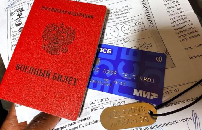 متابعة: بعد فيديو صادم للغم أرضي معلق على صدره.. CNN تحقق مع أفارقة قاتلوا بصفوف روسيا بأوكرانيا