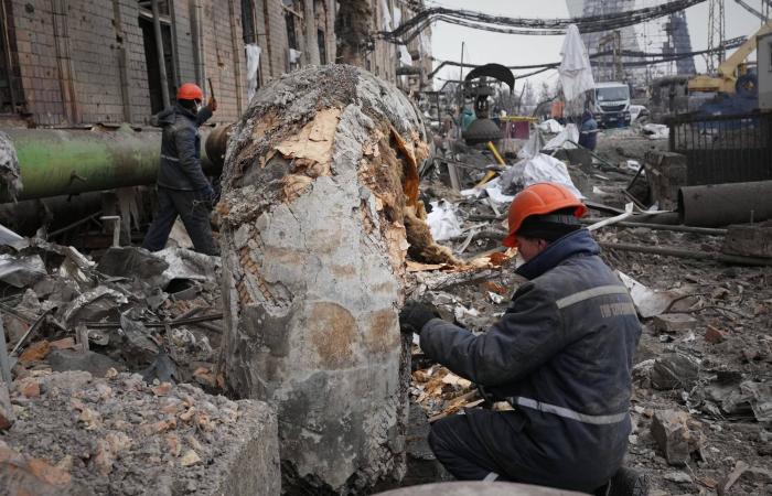 روسيا
      تدين
      مقتل
      سيف
      الإسلام
      القذافي
      وتدعو
      لتحقيق
      معمّق