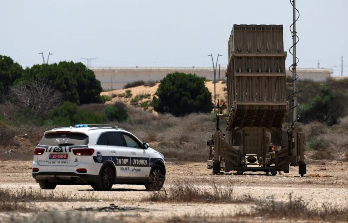 إسرائيل.. القبض على شقيق رئيس "الشاباك" خلال ملاحقة "شبكة ضمت جنودًا تهرّب السجائر إلى غزة".. ما القصة؟