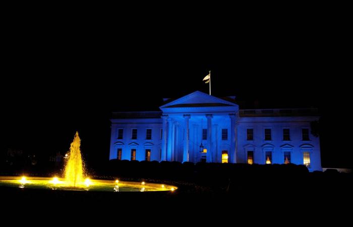 أحدث
      تعديلات
      ترمب
      على
      البيت
      الأبيض:
      إضافة
      تمثال
      لكريستوفر
      كولومبوس