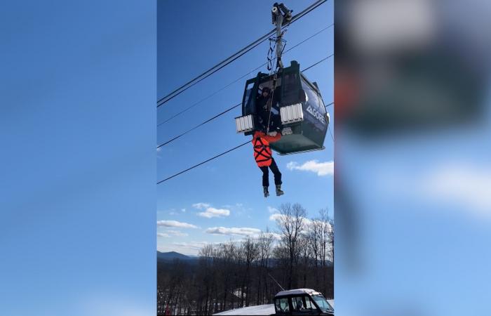 تعطل تلفريك بجبال آديرونداك يعلق أكثر من 60 متزلجا في الهواء لـ5 ساعات